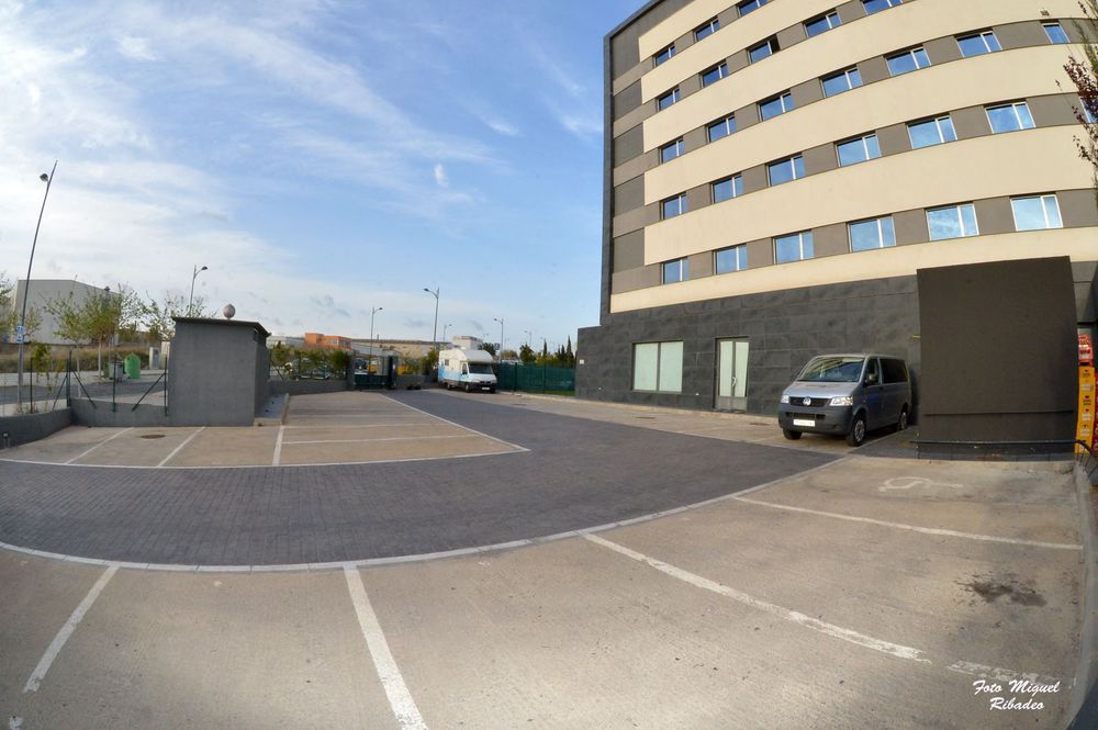 Azz Valencia Tactica Hotel Paterna Exteriér fotografie