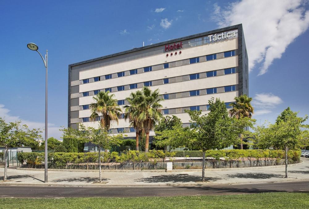 Azz Valencia Tactica Hotel Paterna Exteriér fotografie