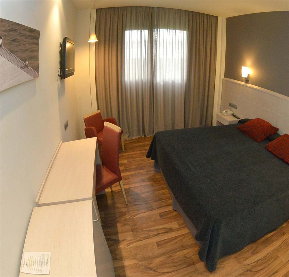 Azz Valencia Tactica Hotel Paterna Exteriér fotografie